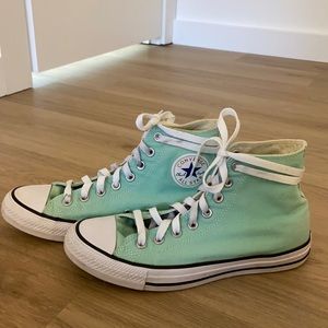 Converse high-tops. Mint. Size: 9